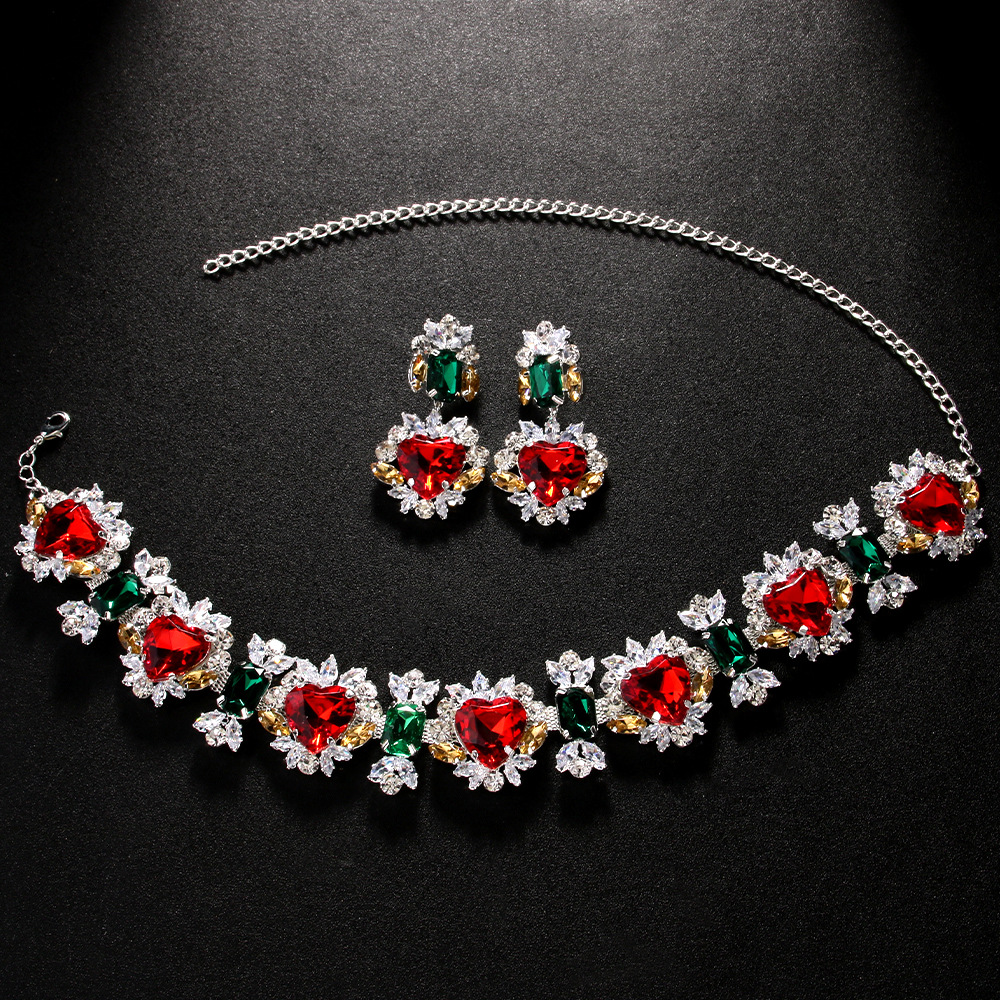 AliExpress Hot Sale Love Jewelry Set Personalidad Collar Collar Diamante Accesorios Aretes Jewelry Set Mujer