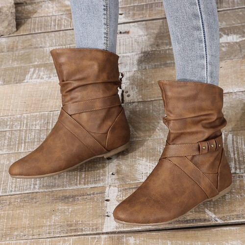 Cross-border wholesale large-size women's short boots for fall/winter 2025—new pleated chunky boots, flat-bottomed ankle boots in Korean style.