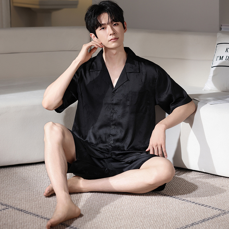 남성용 아이스 실크 잠옷 2026년 여름 신상품 반팔 블랙 고급 인조 실크 여름 홈웨어 세트