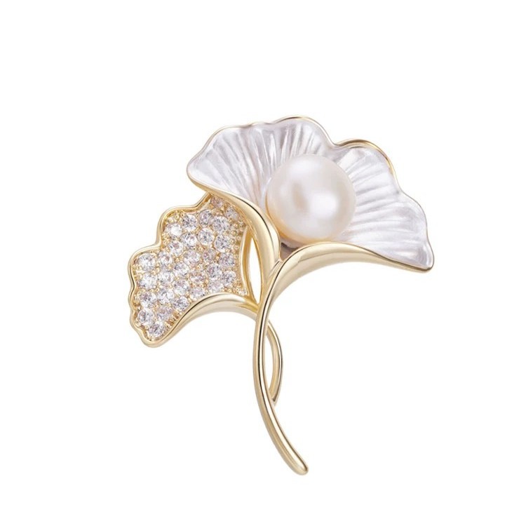 Elegante roze ginkgo blad broche voor dames met parel_voghion.com