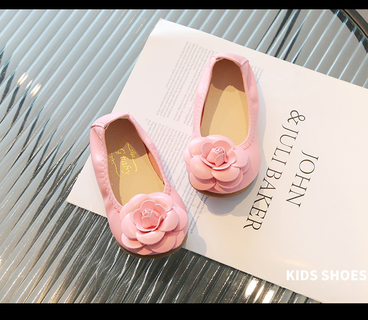 Scarpe casual con involtini di pollo con suola morbida per bambini con danza della farfalla da un piede delle ragazze coreane del 2024 primavera_voghion.com