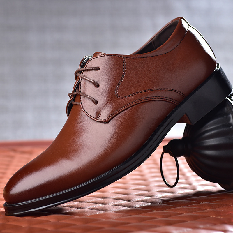 Zapatos de cuero de los hombres de negocios de desgaste formal juventud de los hombres señaló zapatos británicos transpirables con cordones versátiles zapatos casuales entrega de una sola pieza