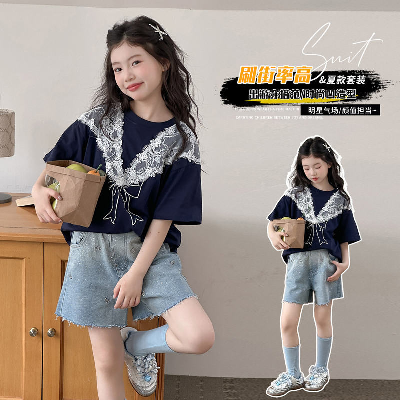 Summer Girls' Short-Sleeved T-Shirt and Denim Shorts Set, New Children's Clothing, Girls' Short-Sleeved T-Shirt and Rhinestone Shorts Two-Piece Set