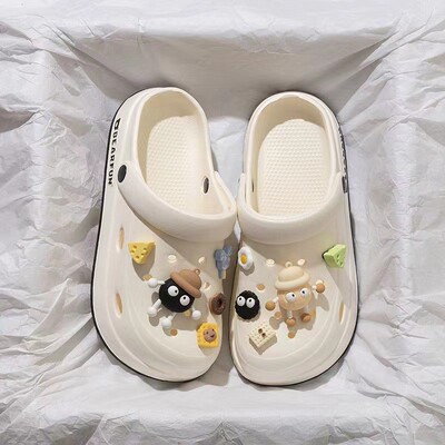 Ультрамягкие нескользящие пляжные тапочки в стиле Crocs подходит для мужчин и женщин на платформе, подходят для носки на улице, закрытый носок, популярно в интернете, коллекция 2024 года, мягкая подошва