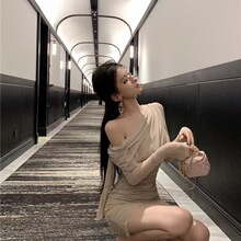 ��ˇ���ԸбU�I�������W�L���B��ȹŮ�������|��������Ů���ζ�