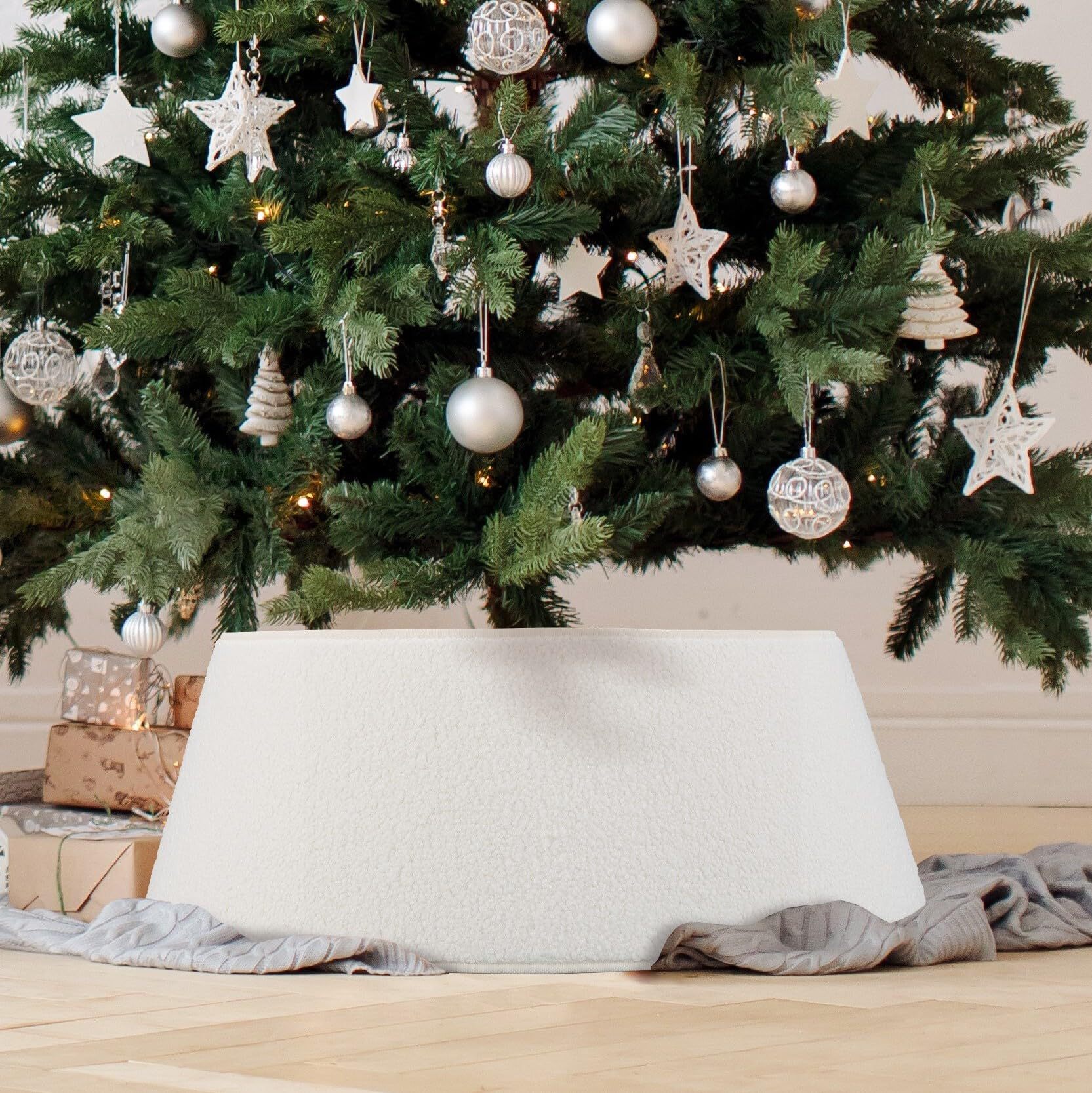 Nuevo estilo transfronterizo de felpa de Navidad cerca de árbol blanco decoración de artesanías decoración de escenas accesorios suministros de Navidad al por mayor