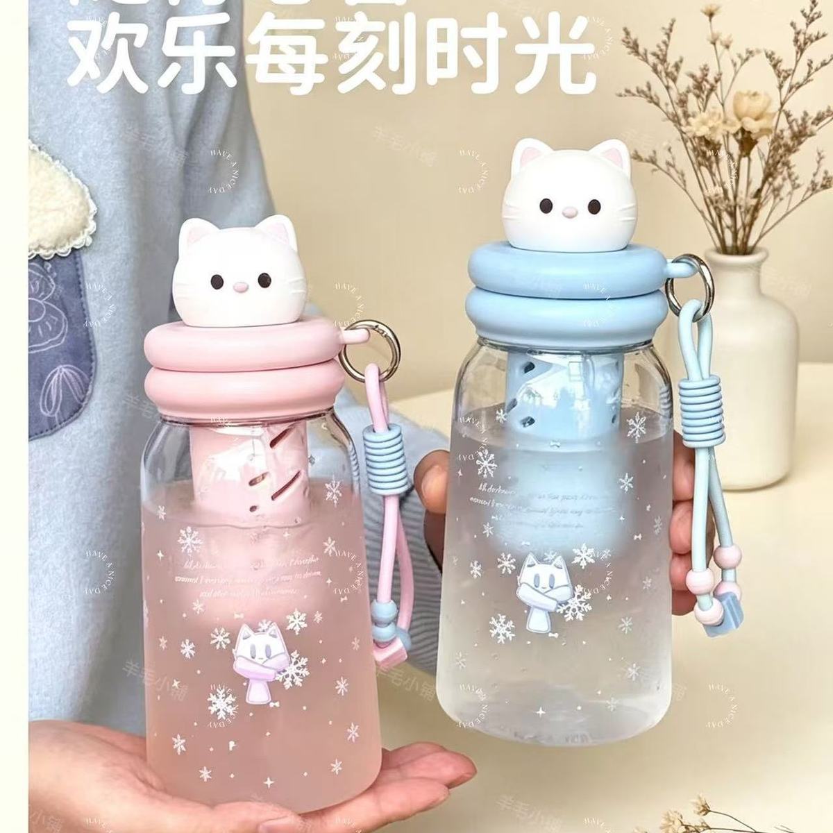 夏季新款高颜值公仔塑料水杯女生便携儿童学生卡通可爱吸管杯子