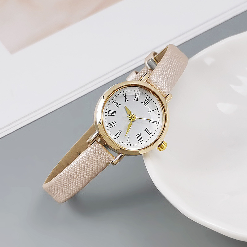 Orologio da donna al quarzo con cinturino in scala romana, semplice e casual, da donna_voghion.com