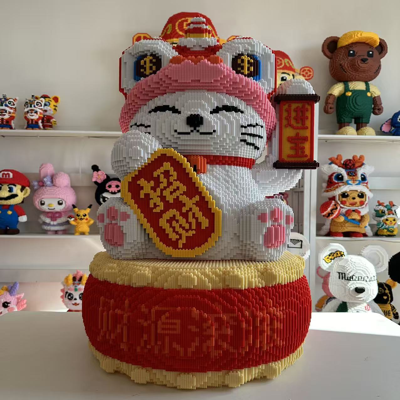 Small Building Blocks Wholesale from Street Vendors, Compatible with Lego, Children's Assembly Toys, Living Room Fortune Cat Ornament, Large Size