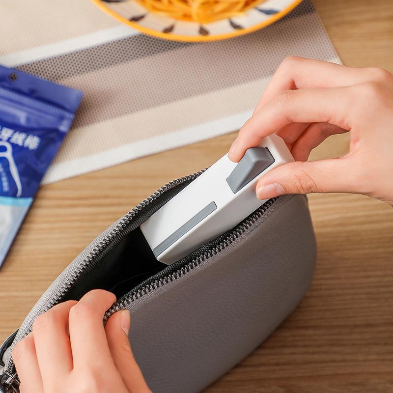 Automatic pop-up dental floss box, portable and portable, smooth dental floss pick, creative dental floss storage box wholesale