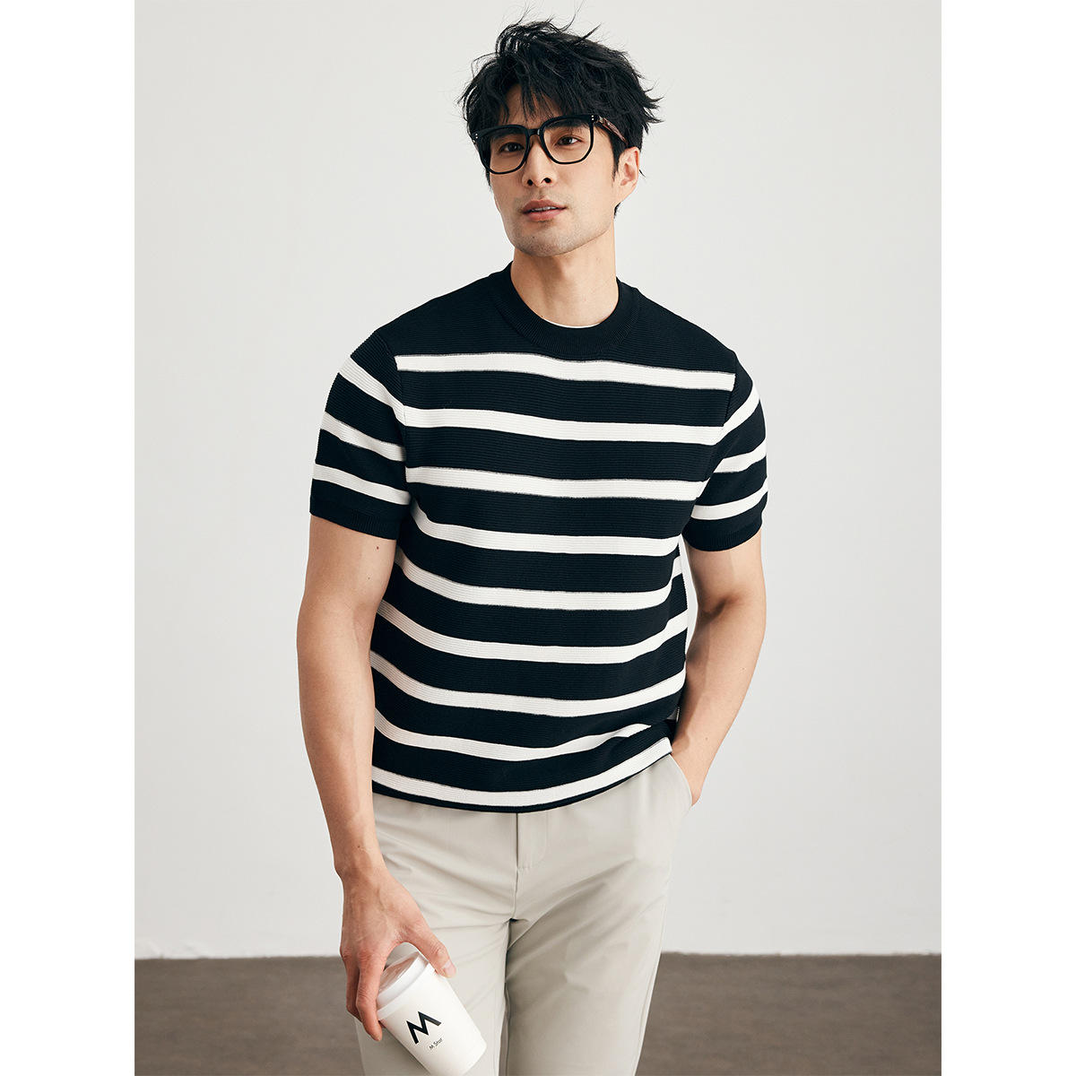 Prendas de punto de manga corta a rayas para hombres, seda de hielo de verano, traje delgado de negocios británico, camiseta interior, comercio exterior, venta al por mayor transfronteriza