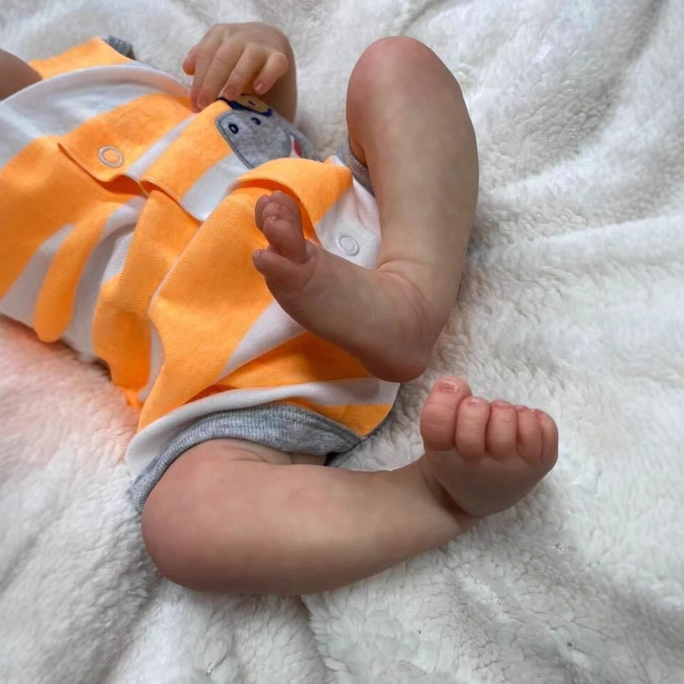 49cm muñeca de simulación bebé implantado pelo Levi transfronterizo e-commerce entrega de una sola pieza