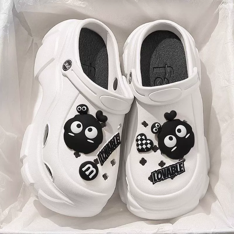 Женская дыра Баотоу Половина женская внешняя одежда толстая подошва 2023 летом новая нескользящая угольная сетка красная обувь тапочки на пляже