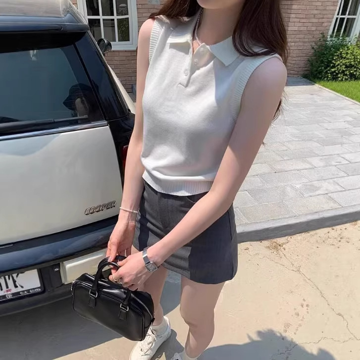 Lin12_Ny Times Mercerized Wool Old Money Style Vest for Women, Polo Collar Sleeveless Top, Casual Gray Short-Sleeve