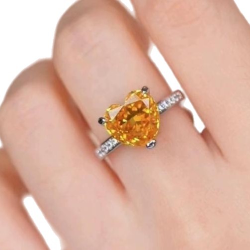 Xuping aleación de cobre chapado blanco incrustado amarillo amor zircon ligero anillo de lujo temperamento de alto grado anillo de dedo al por mayor mujeres