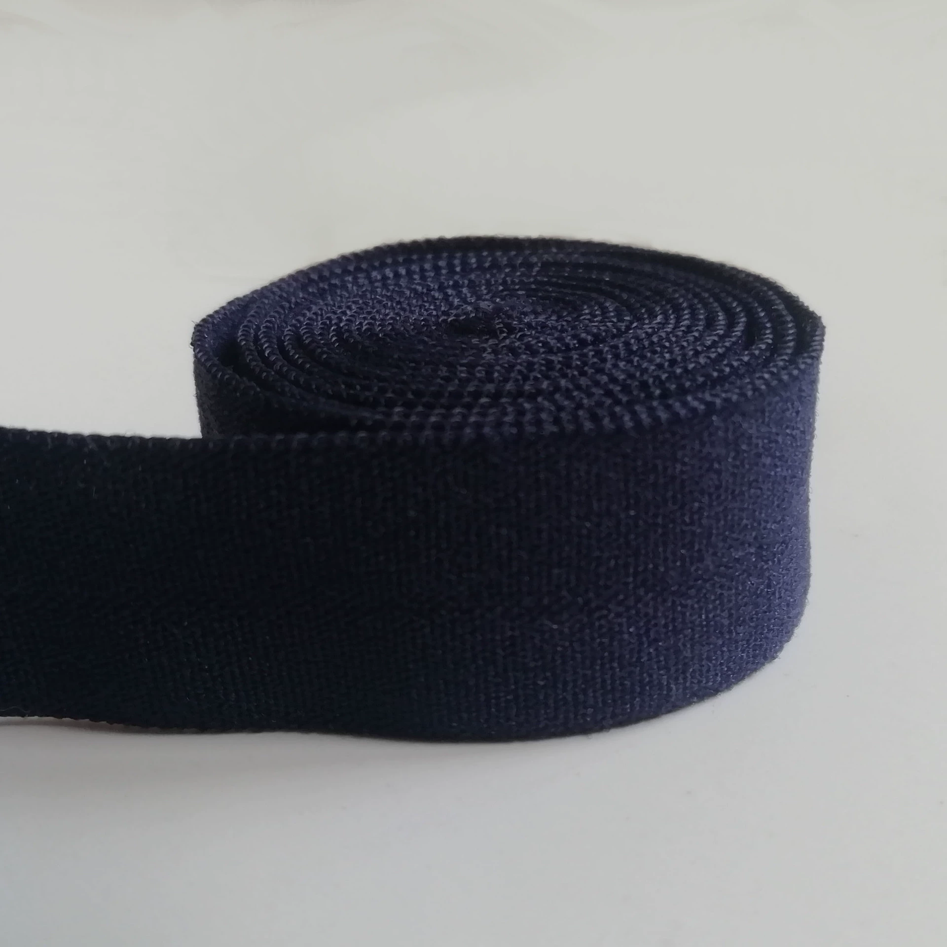 Прямые продажи с фабрики, сложенная черно-белая нейлоновая резинка