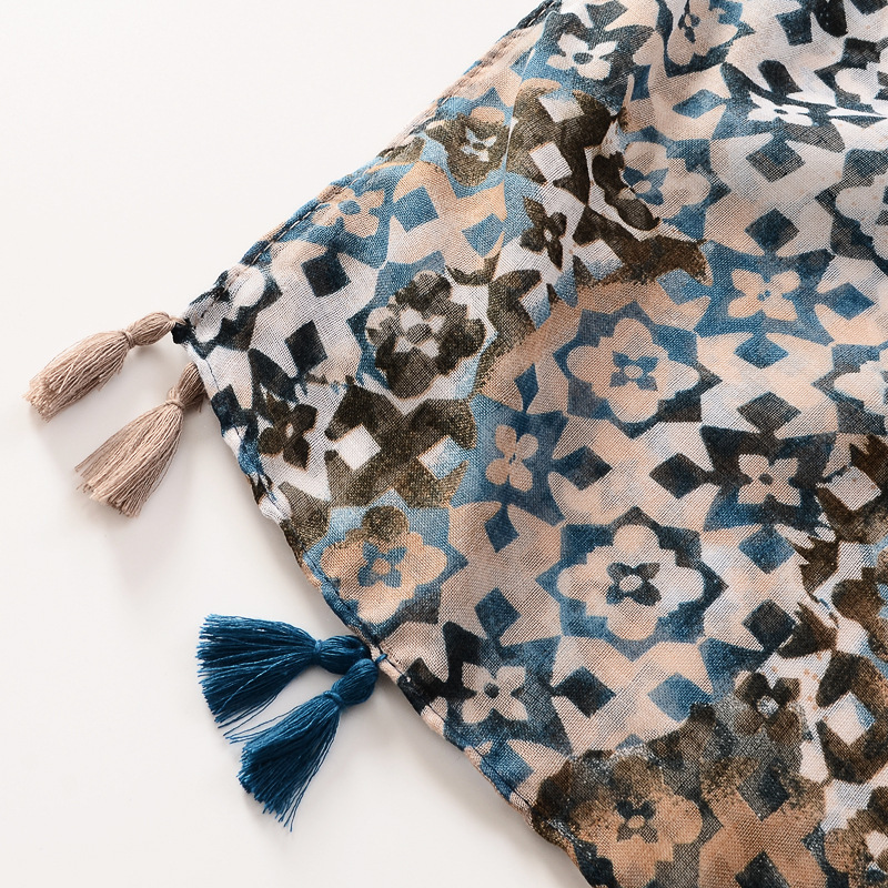 Primavera y verano fino gradiente rompecabezas impreso bufanda de moda todo partido borla decorativa bufanda de viaje bufanda de algodón y lino