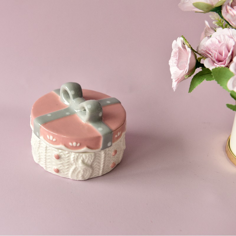 Tanque de almacenamiento de cerámica lujoso esmalte de color bajo la caja de joyas encantadora de la niña Jingdezhen flores de porcelana