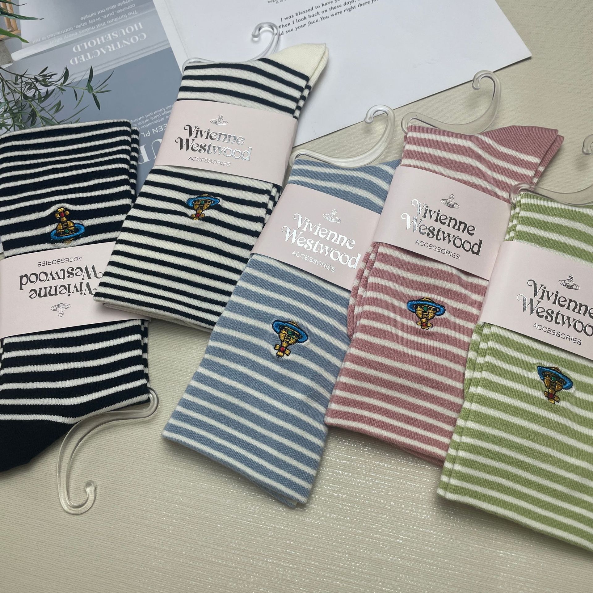 新品日系西太后土星標刺繡女襪拼色窄條紋彩色時尚個性牛仔潮襪子