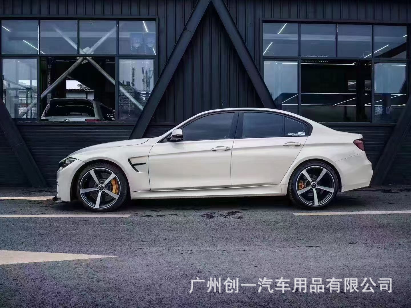 Suitable for BMW 3 Series F30/F35 modified with M3 wide-body kit replica wide-body front and rear bumpers, fenders, and grille