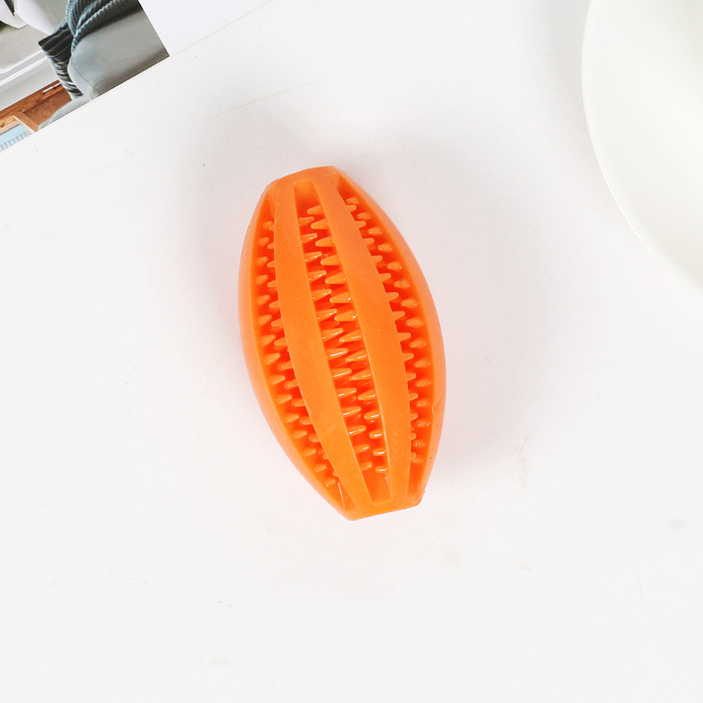 Temu juguete para perros mordedura de mascotas rugby rompecabezas molar resistente a los mordiscos TPR Bola de comida de goma suministros para mascotas