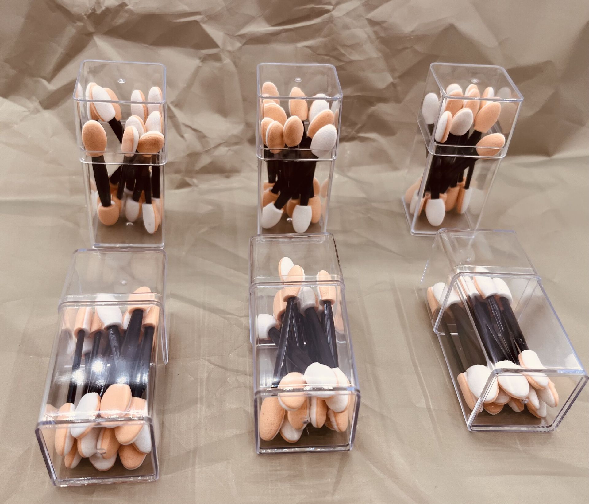 Directo de fábrica de doble cabeza de látex de sombra de ojos palo de sombra de ojos cepillo cuadrado caja de sombra de ojos palo de maquillaje cepillo de maquillaje herramientas