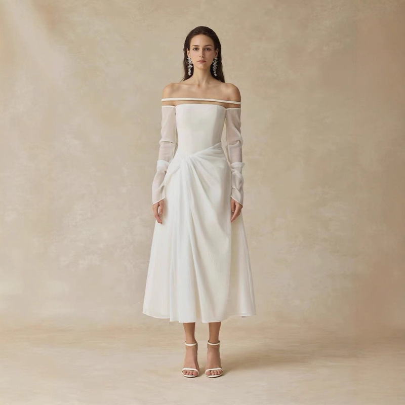 In-Stock Niche Designer Elegant Off-Shoulder Long-Sleeve Waist-Cinching Dress, Autumn Off-Shoulder Sexy Fairy-Like Light Gown