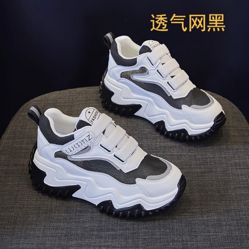 Zapatos blancos para mujeres 2026 primavera nuevos zapatos muffins de malla transpirables velcro zapatos deportivos de suela gruesa transpirables verano image 8