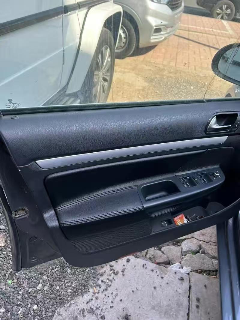 Cross-border applicable to 06-11Volkswagen Golf MK5 Golf 5 Door Panel Skin Height 5 Sagittarius Jetta
