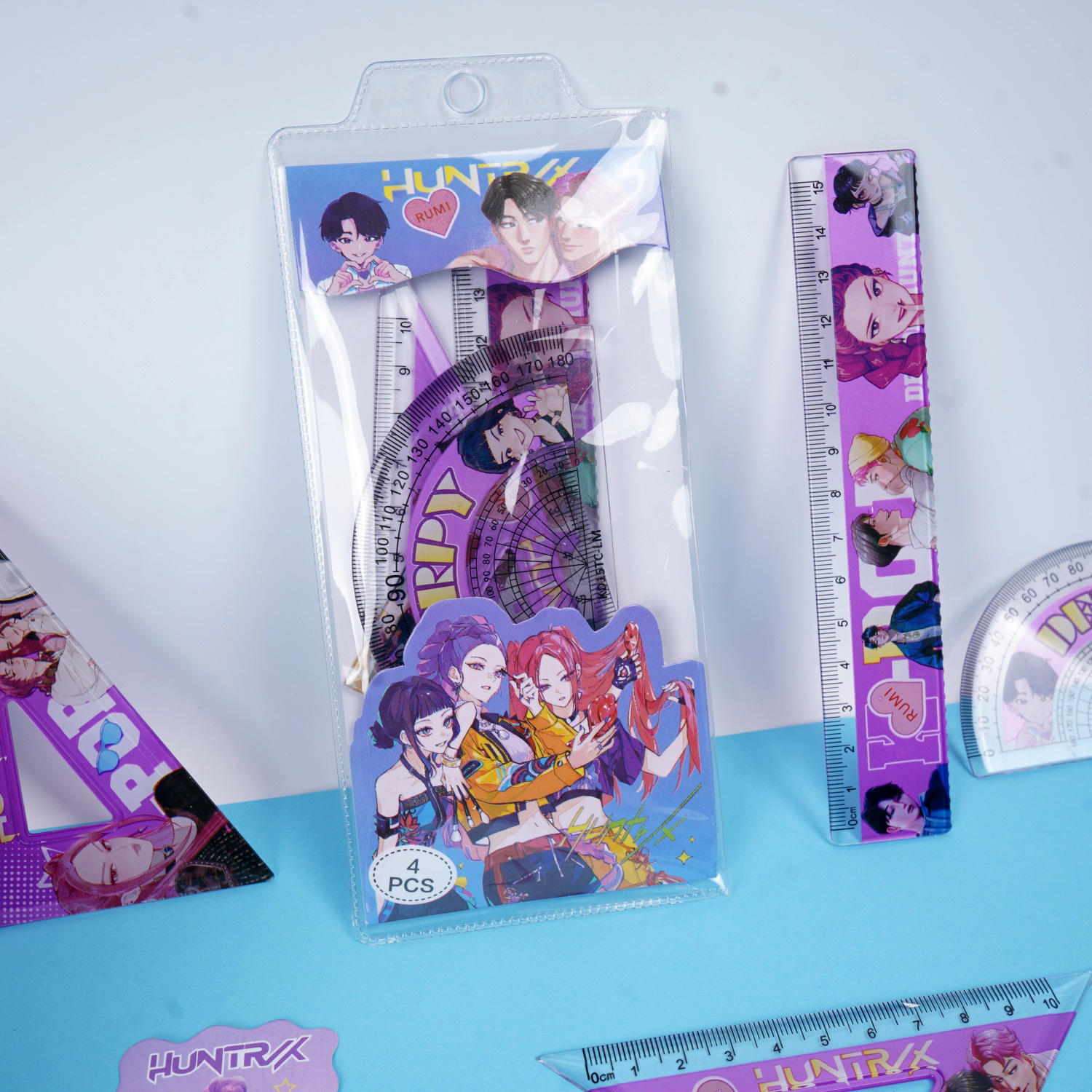 Explosión K-POP caza de brujas de cuatro piezas juego de reglas rojas en línea de alto valor de papelería multifuncional juego de reglas de estudiantes
