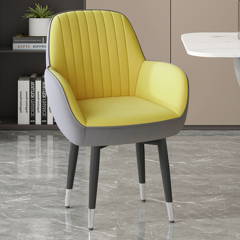 전면 노란색 [벨벳] 검정색 및 은색 탄소강 고정 다리