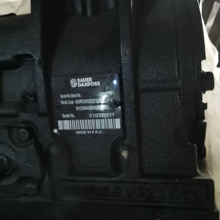 戴纳派克 英格索兰压路机萨澳90L055振动泵 90M075震动马达 驱动