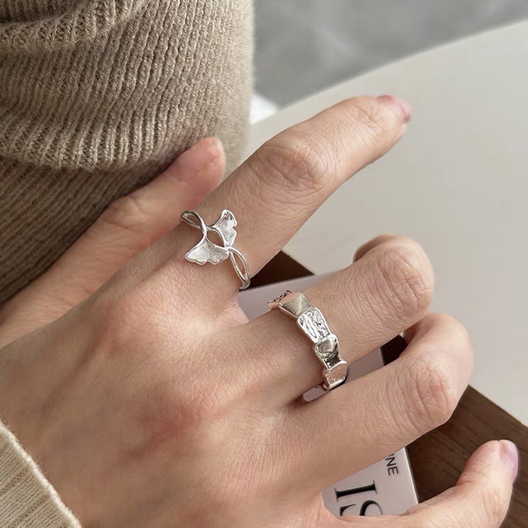 Sophisticated retro atmospheric adjustable fashionable design ring