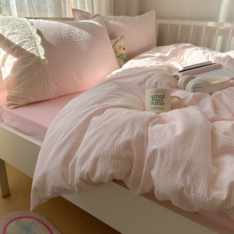 Cama de algodón fresco de seda de cuatro piezas, encaje princesa de viento, colchón de cubierta, sábanas de tres piezas