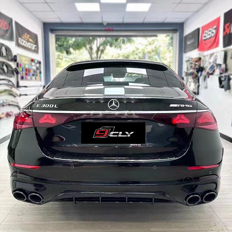 Suitable for 24-25 Mercedes-Benz E-Class Sports Edition E260L E300L W214 Modified E53 Rear Lip Four Tail Pipes