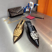 �W��վGŮЬ26���r�н��ٿ�ܛ��ץ�yţƤ���^���m���и����^��Ь