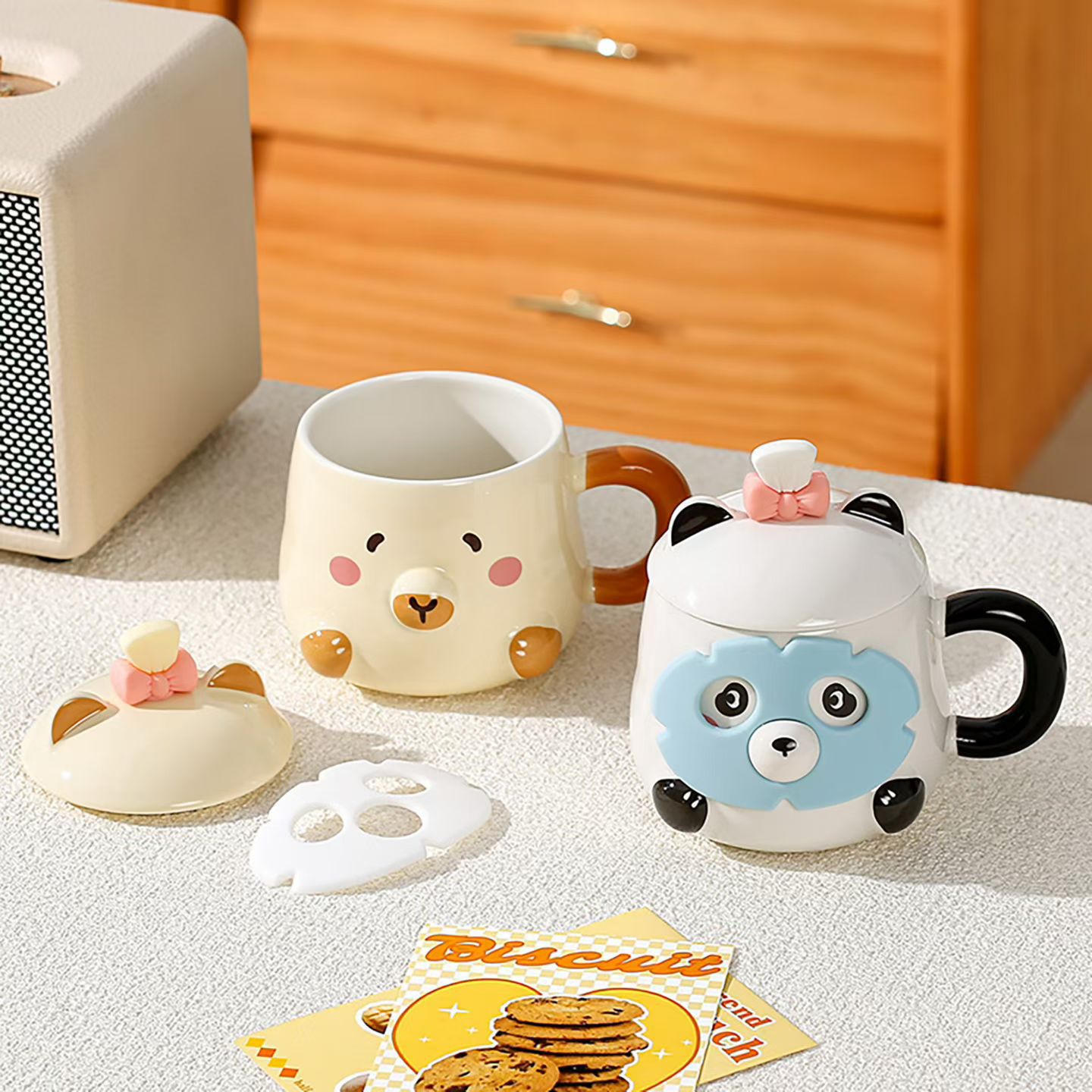 Personalidad creativa máscara de dibujos animados taza de cápsula encantadora con tapa de cerámica taza de café de alto valor de cara acompañante taza de regalo