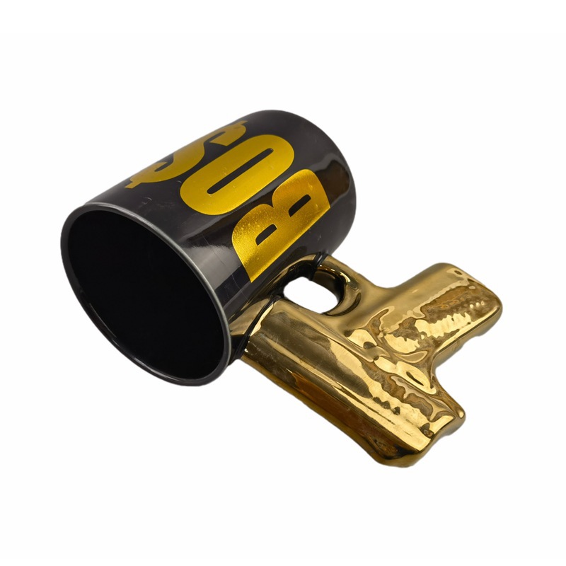 Creative Net Red Taza de pistola de cerámica Taza de revólver galvanizado Taza de manija de forma especial Taza de café con forma 3D