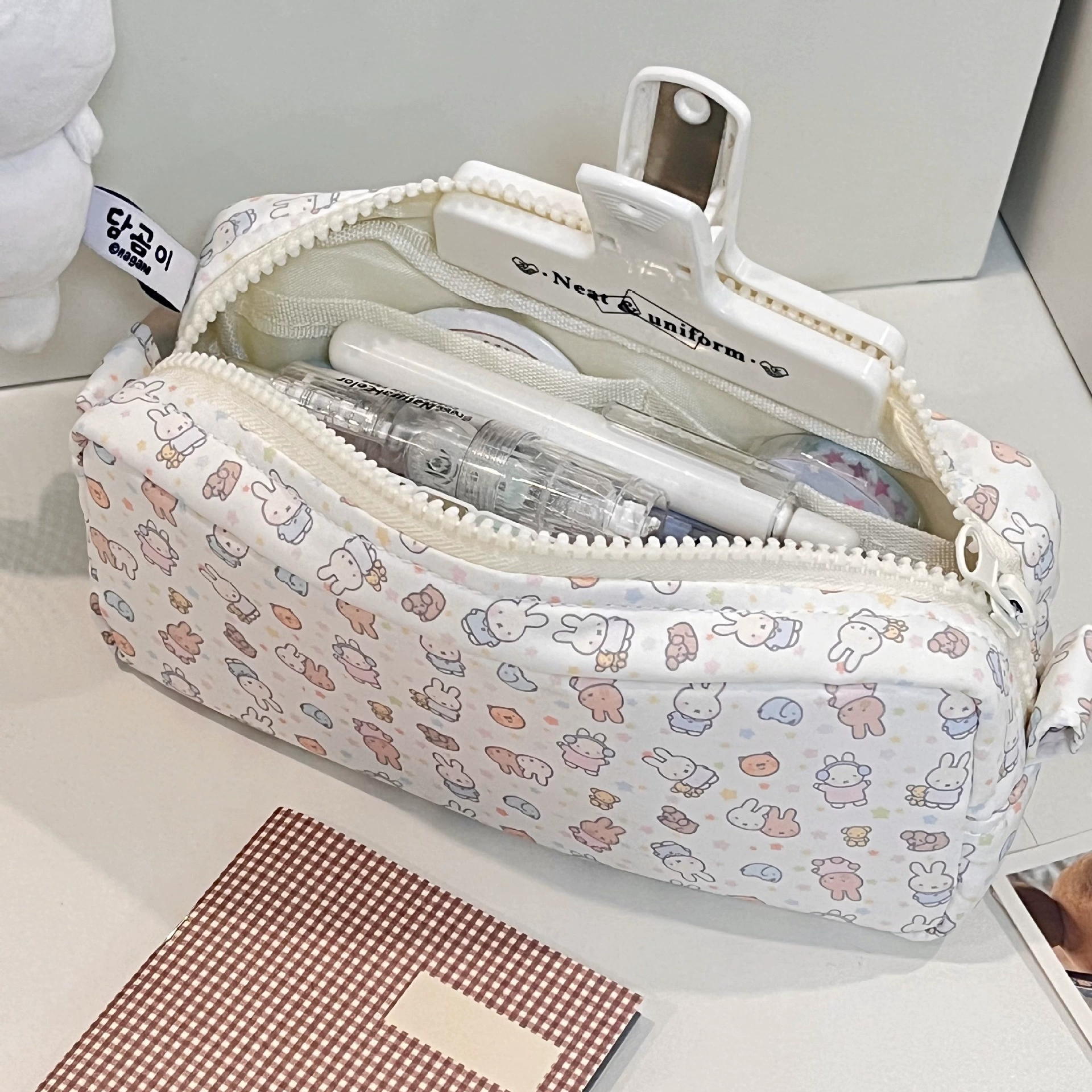 High quality handheld capacious storage system for students, universal pencil case, with little bears