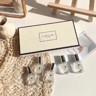 ���R����ˮС��Q�������Ӣ�����{�L���β�������־�����Y��9ml