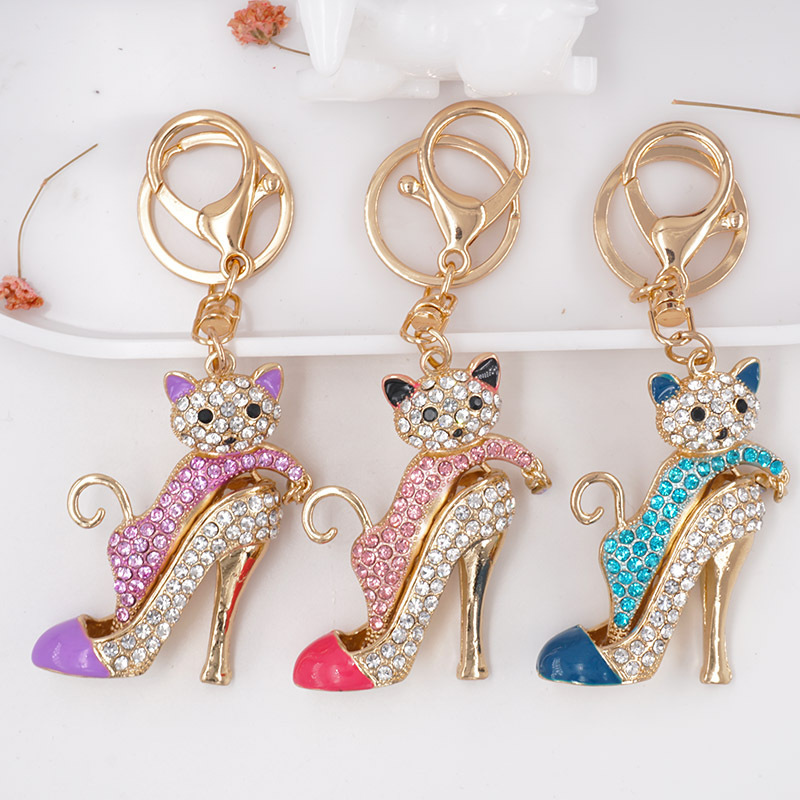 Color cute cross-border key chain creative cat high heels metal key chain pendant small gift