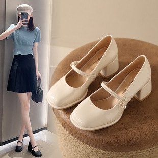 ��Ů�L������߸�ЬŮ�¿��n��\�ڴָ�һ��ʽ�ێ��r�b��Ь�����l