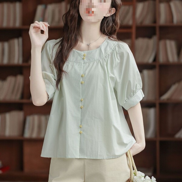 Design fresh summer shirt with a round collar