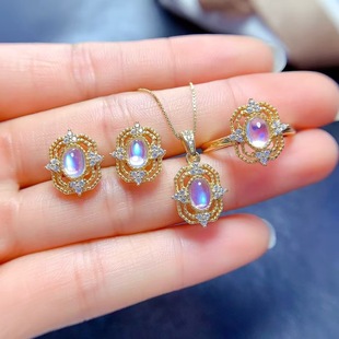 ���l�¿���Ȼ�{�¹����b925�Ƕ���S���NŮʿ�W��һ�����l