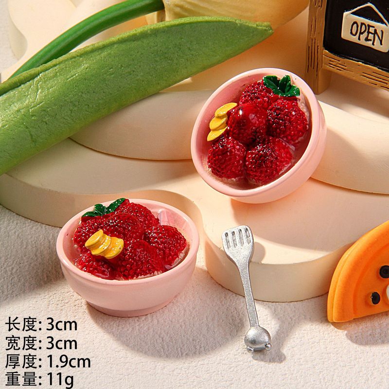 DIY冷蔵庫はアクセサリーのおもちゃの部品を貼ってデザートのケーキをシミュレーションします。|undefined