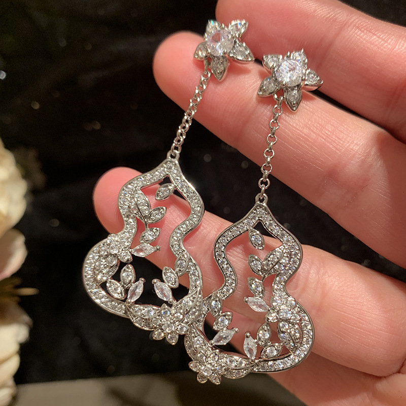 银针新中式锆石树叶水滴耳环轻奢高级感耳钉复古宫廷风气质耳饰女|undefined