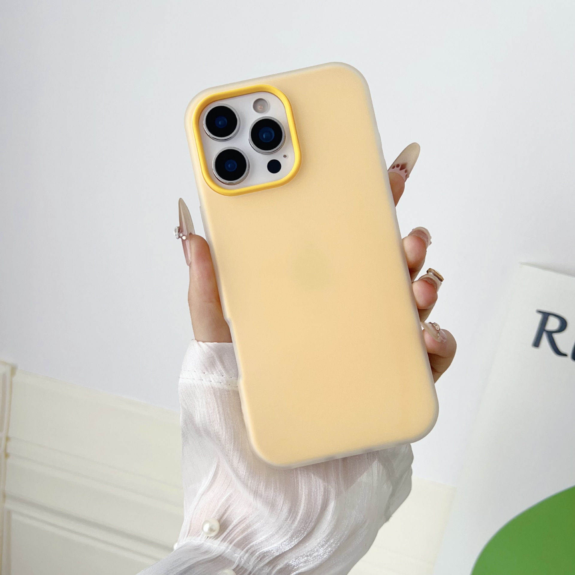 Verano color caramelo sensación de la piel dos en uno para iPhone16 Apple 15ProMax funda para teléfono móvil 14 pareja 13 nuevo