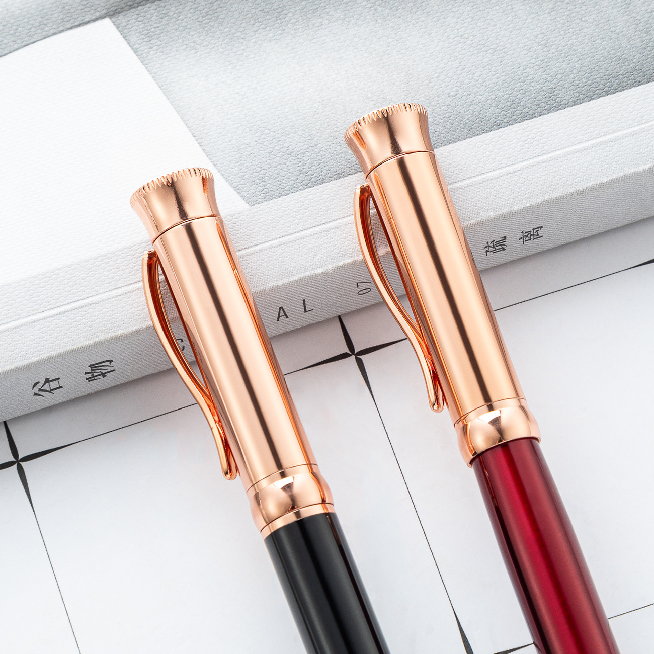 Fábrica directa de publicidad bolígrafo neutro bolígrafo de metal regalos bolígrafo de firma bolígrafo de conferencia bolígrafo giratorio