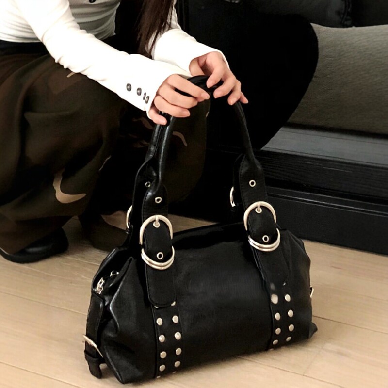 Cross-Border Retro 2026 Spring New Style Metal American-Style Soft Leather Boston Handbag Underarm Pu Leather Women's Shoulder Bag Cross-Border Retro 2026 Spring New Style Metal American-Style Soft Leather Boston Handbag Underarm Pu Leather Women's Shoulder Bag