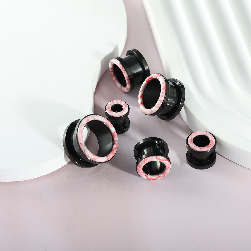 Pointed titanium steel lip stud product view